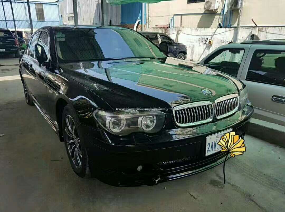 2002年,bmw 735i, 黑色顶配,9气囊,dvd, 倒车影像.$22500.