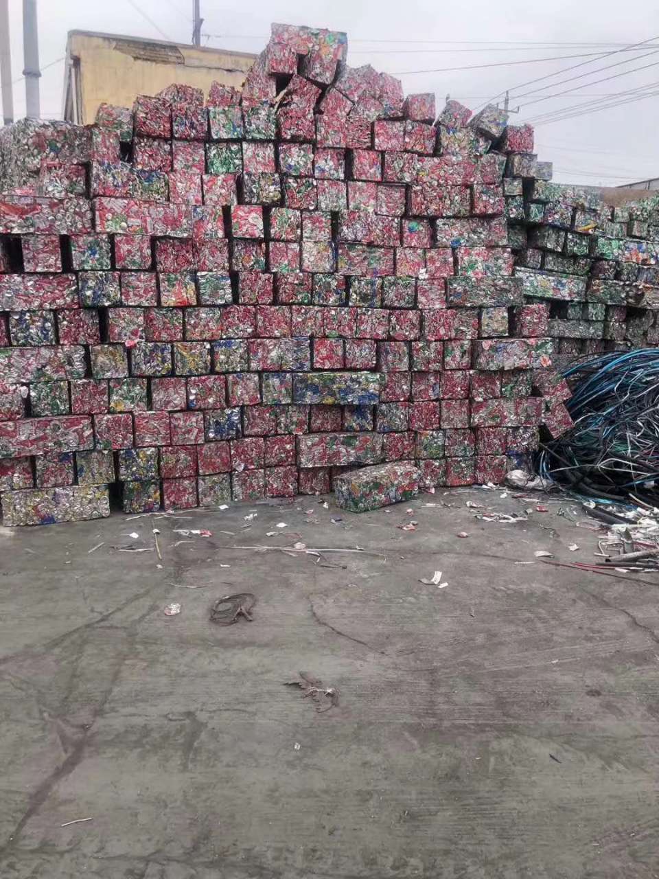 本公司想在柬埔寨回收各种易拉罐废铝盒