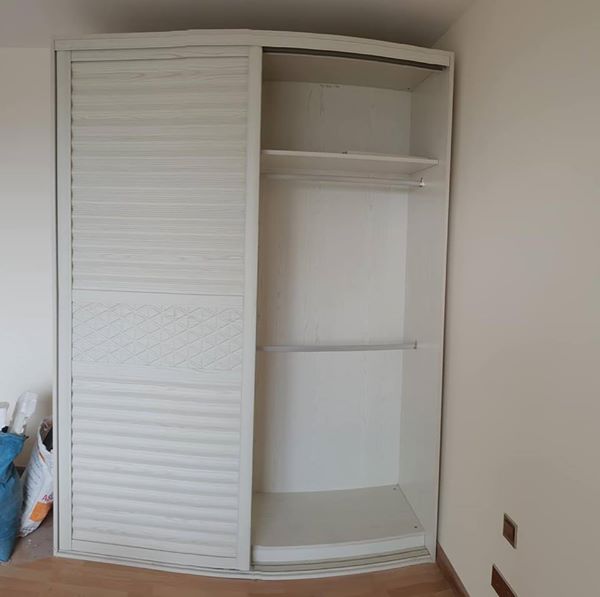 橱子出售140美元