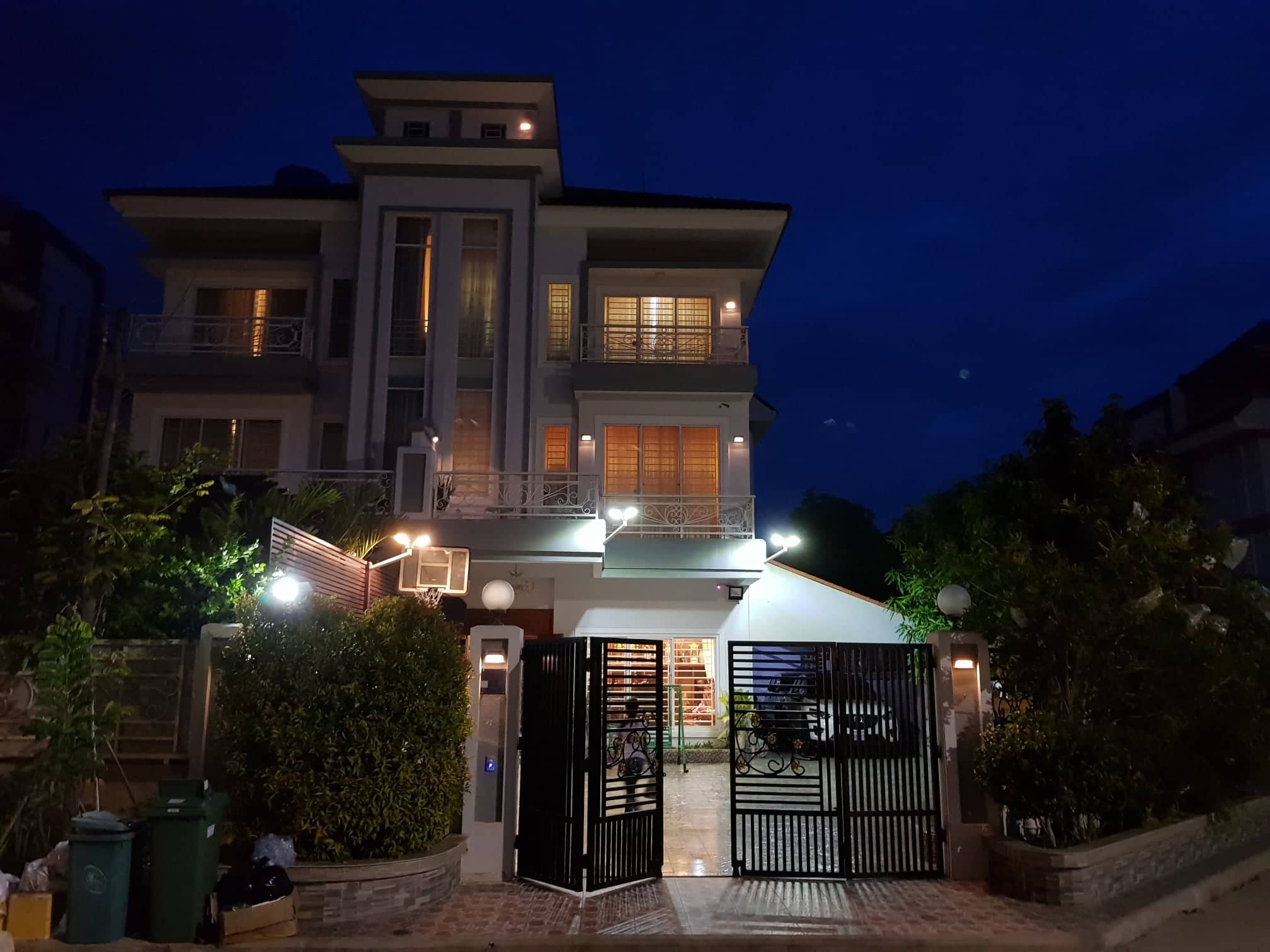 旺旺超市2 对面的别墅出售