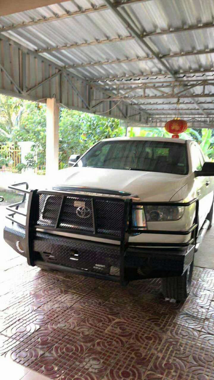 09年丰田坦途低价出售,还没上牌的.