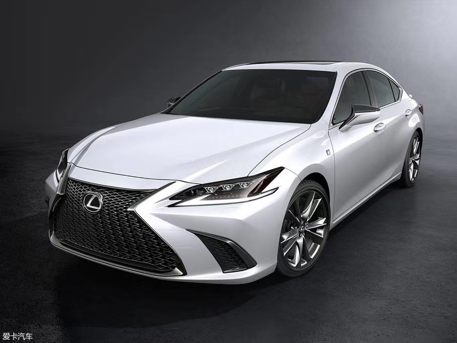 万通汽车服务买卖车高效对接租车方便西港出行多款月租