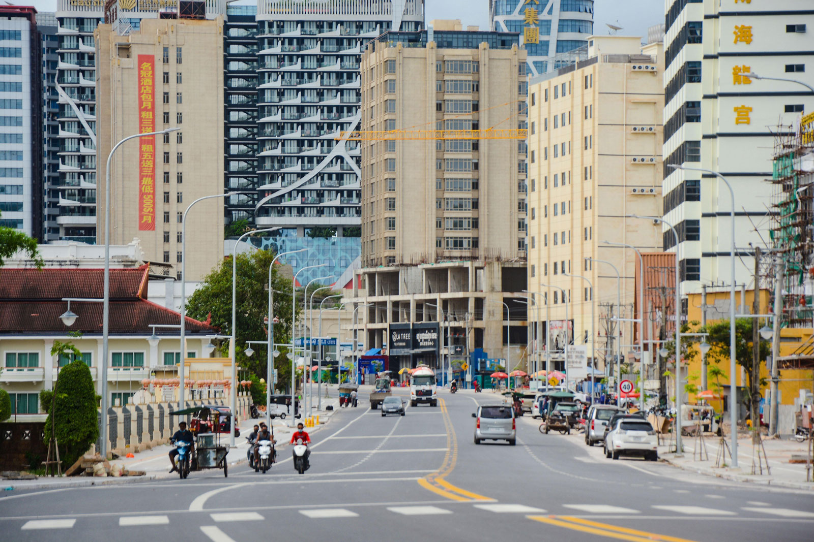Buildings-Sihanoukville-Road-City-Skyscrapers_web.jpg