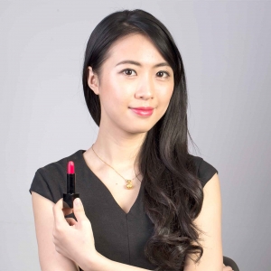 告别黄脸婆 -- LG生活健康亲身示范化妆步骤
