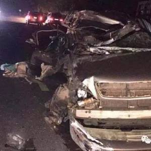 4号公路惊天车祸：一中国司机当场死亡