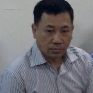 被生意合伙人起诉‧勋爵开空头支票被捕