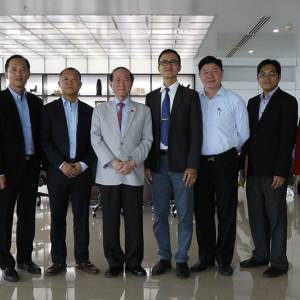 柬华总会青年团代表拜会方会长