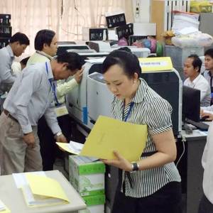 政府调高上限‧收入$300内免缴工资税