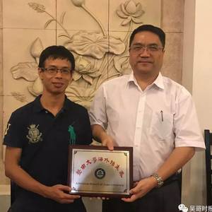 留学暨大 服务华侨——暨大招生办主任在柬调研招生