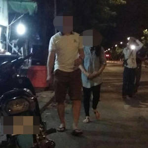 半夜遇摩托匪党