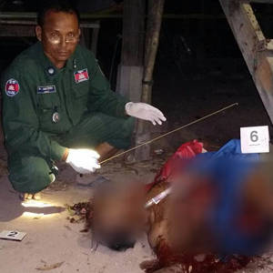 男引爆手榴弹自杀