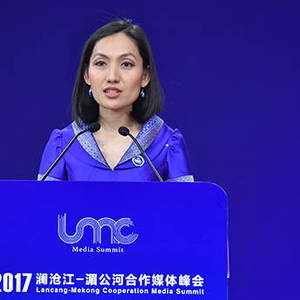 柬埔寨《和平岛报》执行副总裁佟·索万隆熙