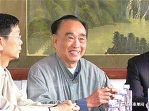 中国特工在柬靠走私发家，成黑白通吃的大商人