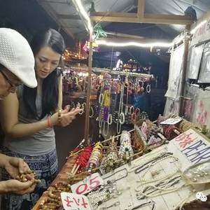 68岁上海“老顽童”：独自在柬埔寨过年不寂寞