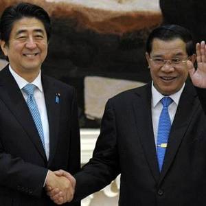 日本首相安倍金三：日本会继续提供柬埔寨援助