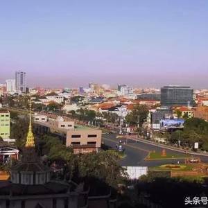 柬埔寨金边：一个撕裂与碰撞中的城市