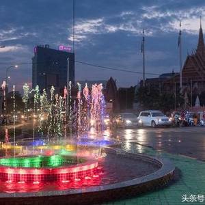 富人开法拉利、悍马，穷人孩子几岁就出来赚钱