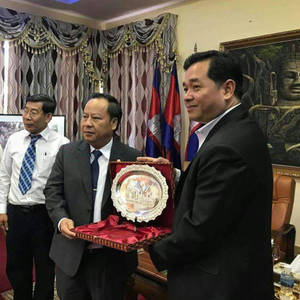 柏威夏省喜迎越南代表团 双边互动日渐密切