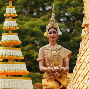 柬新年高潮迭起，整个柬埔寨都陷入疯狂！