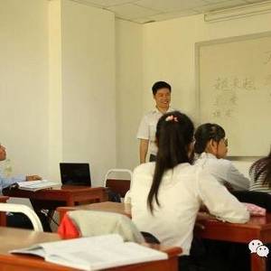 被公派到柬埔寨教学，是一种什么体验？