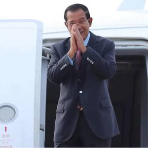洪森出席新加坡东盟峰会及系列会议