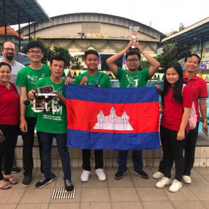 柬青年国际舞台勇夺冠军为国争光