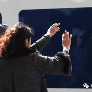 母亲节，柬埔寨游子写给妈妈的话看哭无数人......