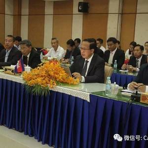 加速建设模范边贸市场  促进柬越贸易往来