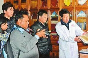 感受康巴文化魅力 柬埔寨國家電視台走進德格