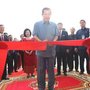 洪森亲王：沈良西是命中要坐牢的人