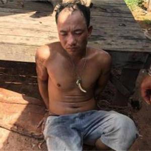 青年砍人被捕