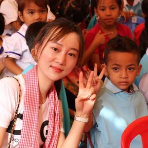 中南实业集团 向“西港城幼儿园”献爱心