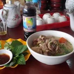 柬埔寨早餐的王者——粿条