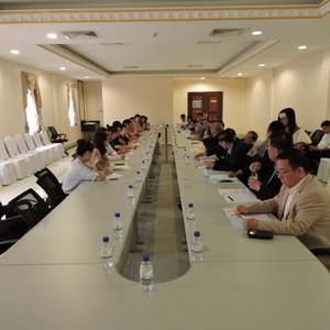 中国商务考察团拜访柬华理事总会
