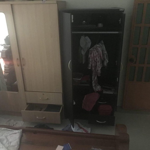窃贼伺机下手 官员汽车被盗